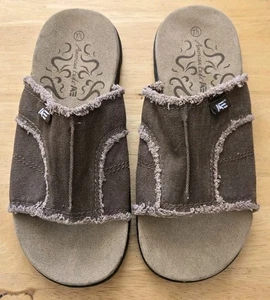 American Eagle AE Men's Flip Flop Slides Sz 7.5 Cloth Strap Suede Footbed  * New - Picture 1 of 12