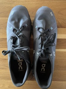 on Cloud X grau/schwarz + Cloudflow schwarz/blau. Gr.47,5 Laufschuhe - Bild 1 von 10