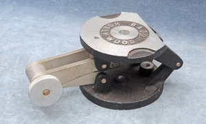 VINTAGE BACO HOLLYWOOD TILTING TRIPOD HEAD - 3" TOP AND BOTTOM - Picture 1 of 2