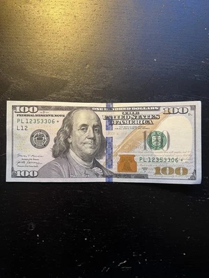 Series 2017 A - US One Hundred Dollar Bill STAR NOTE - Nice Serial, PL 12353306 - Image 1 of 3