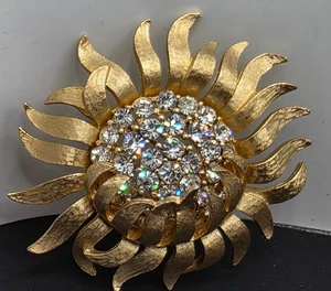 Vintage Krone Trifari Brosche Anstecknadel goldfarben Strass Sonnenblume TOP - Bild 1 von 6