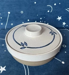Midwinter Stoneware blue print england casserole 1.5 qt w/ lid 7  1/2" x 4" - Picture 1 of 6