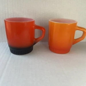 Vintage Anchor Hocking Fire King Coffee Mugs D Handle Red Orange Ombré Set Of 2 - Picture 1 of 13