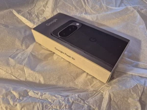 Google Pixel 10 256GB Obsidian Unlocked NEW IN BOX SEALED (RRP £899.00) - Picture 1 of 7