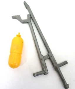 Hasbro GI Joe Adventure Team Dangerous Removal Tool Vintage 1972 - Imagen 1 de 6