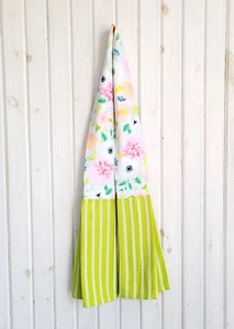 Kitchen Scarf Boa Kitchen Gift Towel Scarf Floral Green Pink Spring - Picture 1 of 3