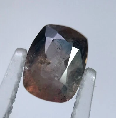 0.56 CT Axinite with blue touch cut gemstone from Pakistan - Image 1 of 4
