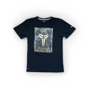 Nike Kobe Bryant Chase Perfection XXIV T-Shirt Small - Bild 1 von 4