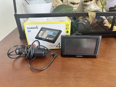 Garmin nüvi 42LM Automotive Mountable - Image 1 of 4