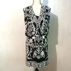 WHBM Dress XS Sleeveless Short Black White Blouson Cross Bodice Boho Career - Picture 1 of 4