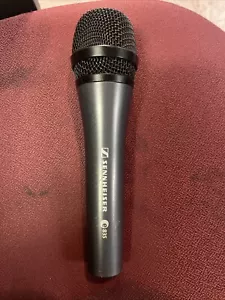 Sennheiser e 835 Cardioid Dynamic Vocal Microphone - Picture 1 of 4
