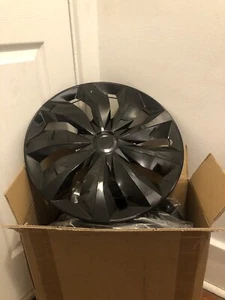 14” Hubcaps - Picture 1 of 2