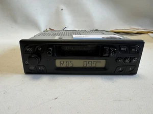 Mercedes Audio 5 Radio Autoradio A1688200179 + CODE - Bild 1 von 7