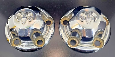 Оригинальный хромированный центральный колпак для пикапа Dodge Ram 1500 1994–2003 годов выпуска P/N 52038267 - Изображение 1 из 4