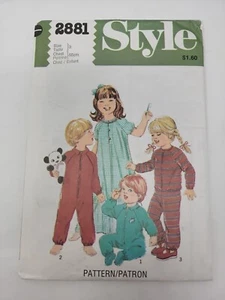 Style 2881 Childs Sleepsuit Nightdress size 3 sewing pattern vintage - Picture 1 of 3