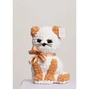 Handmade By Me Kätzchen aus Rosen Blumen weiße Katze mit goldener Schleife  - Bild 1 von 5