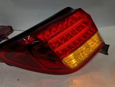 Luz trasera LED exterior izquierda conductor convertible Lexus IS250C IS350C 2010-2015  Foto 1 de 4