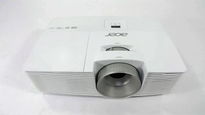 ACER H5380BD Home Cinema Projector - No Remote - Lamp Timer : 550 Hours - Image 1 of 4