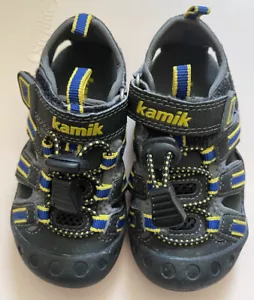 Sandali Kamik blu e giallo taglia US 7 bambino - Foto 1 di 6