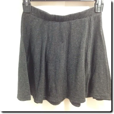 Falda skater gris Nollie Foto 1 de 3