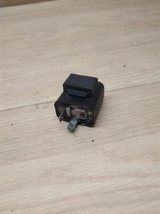 Kawasaki ZR550 Zephyr 1996 2-Pin Blinkerrelais - Bild 1 von 2