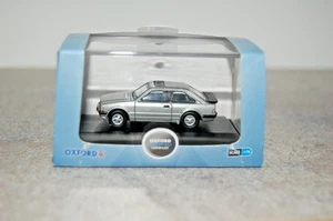 OXFORD - 76XR001 FORD ESCORT XR3i PLATEADO - Imagen 1 de 16