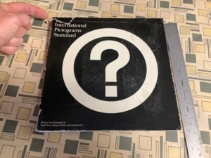 1996 The International Pictograms Standard; design pacifica w dusst jacket - Picture 1 of 11