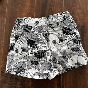 janie and jack girls Shorts Sz 4. Black White Floral - Picture 1 of 4