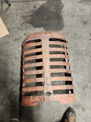 Massey Harris 44 tractor ORIGINAL nariz delantera cono parrilla radiador cubierta MH pieza Foto 1 de 4