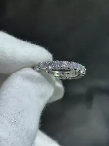 Anello Eternity In Oro Bianco 14K Con Diamanti Simulati Taglia 7 Regalo Di Nozze - Foto 1 di 12