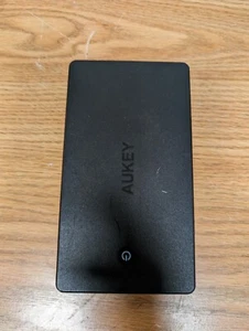 AUKEY PB-N36 V2 3.4A  Dual Turbo Recharge AiPower Portable 20000mAh Power Bank - Picture 1 of 3