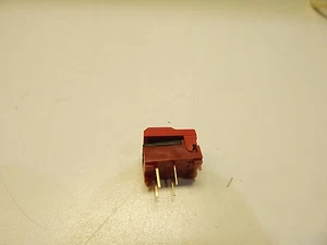 C&K MP01 RED MOMENTARY PUSH BUTTON SWITCH - Picture 1 of 2
