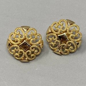 Vintage Avon Earrings Clip On Gold Tone Metal Textured Curves Button Round - Picture 1 of 9