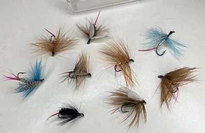 Señuelos Fly-Rod vintage, Tiny Winged Fly’s, 9ct. Bonito/Early&Never Fished con caja pequeña Foto 1 de 4