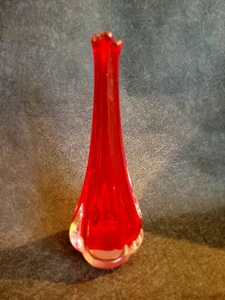 Vintage Murano Red Sommerso Glass Bud Teardrop Stem Vase 23cm - Picture 1 of 11