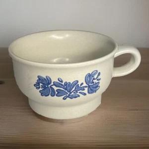 Vintage Pfaltzgraff Yorktowne Stoneware Soup Mugs Handle Bowl 7-1 - Picture 1 of 4