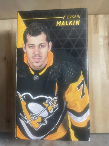 RARE Pittsburgh Penguins Evgeni Malkin #71 Bobble Head 2018 NEVER OPENED IN BOX Cover