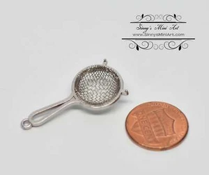 1:12 Dollhouse Miniature Food Strainer Metal AZ B1565 - Picture 1 of 3