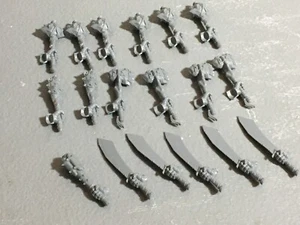 A21762 WARHAMMER FANTASY OGRE KINGDOMS HANDS BITS LOT OLD WORLD - Picture 1 of 14