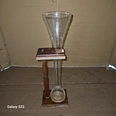 Винтажный ПИВНОЙ СТАКАН ЭЛЬ ПОЛОВИНА ЯРДА 17 ДЮЙМОВ С ДЕРЕВЯННОЙ ПОДСТАВКОЙ - Изображение 1 из 4