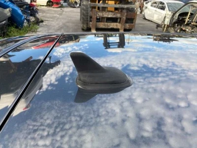 Roof Mounted Radio Antenna 2010 11 12 13 14 Volkswagen Golf GTI - Image 1 of 4