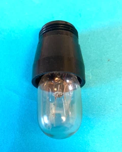 VINTAGE SEWING MACHINE LIGHT COVER + SCREW IN LAMP WORKING p775 - Picture 1 of 2