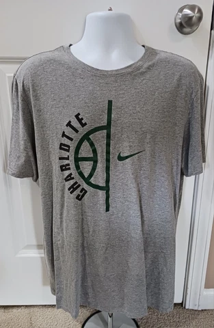 Charlotte 49ers Team Issued Basketball Nike Just Do It Grey Tshirt Mens Xl Cover