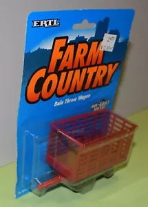 Vintage ERTL 1/64 Scale Case IH Bale Throw Wagon on Farm Country Card - Picture 1 of 6