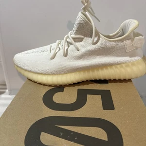 Adidas Yeezy Boost 350 V2 Cream White CP9366 Top Sneaker Brand new Men Sneaker - Picture 1 of 11