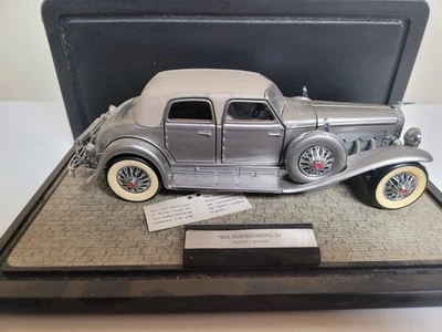 Franklin Mint 1933 Duesenberg SJ Twenty grand 1:24 Scale - Image 1 of 3