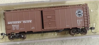 Southern Pacific 12-Panel 40' Boxcar #60563, InterMountain, N Scale, Used?? - Image 1 of 4