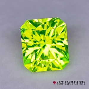 11,75ct LAB Lumo Granat LuAG - Lutetium Aluminium Granat - Czochralski - Bild 1 von 2