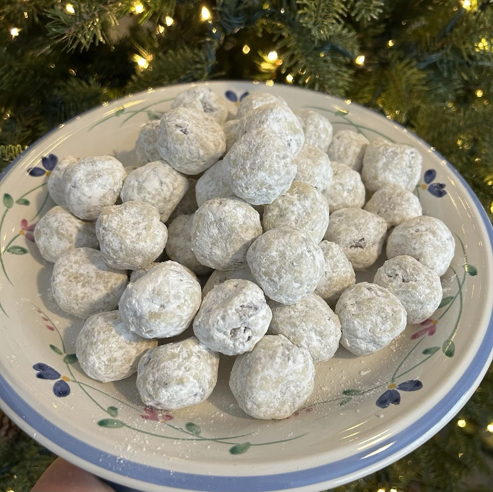 🎁Hecho en casa recién horneado a pedido 1 docena deliciosa bola de nieve con nueces galletas🎁 Foto 1 de 4