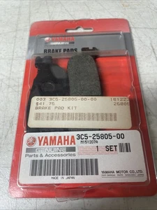 OEM Yamaha Brake Pad 3C5-25805-00 NIP - Foto 1 di 1
